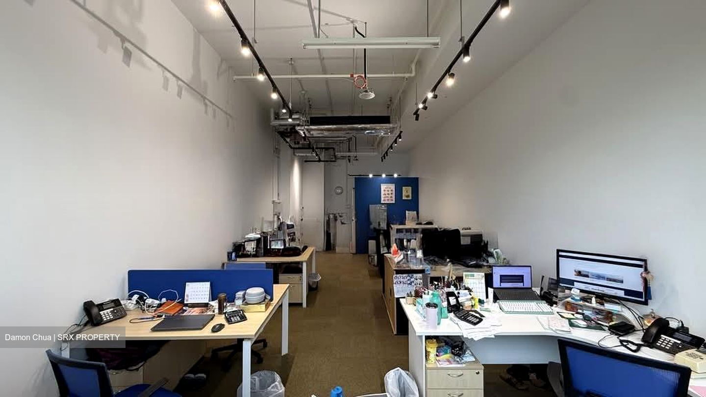 Woods Square (D25), Office #570926601